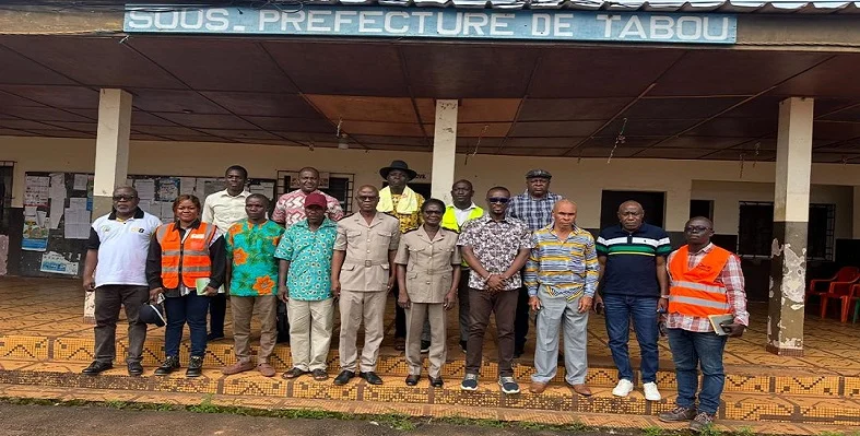 A group picture of the ECOWAS delegates and accompanying project companies. 