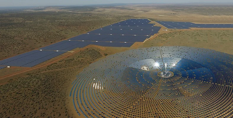 A birdseye view of the Redstone Project with thousands of solar panels arrayed below