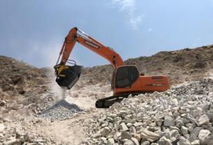 454 BF90.3 Doosan DX225lc Saudi Arabia Quarry Rock Najmeddine